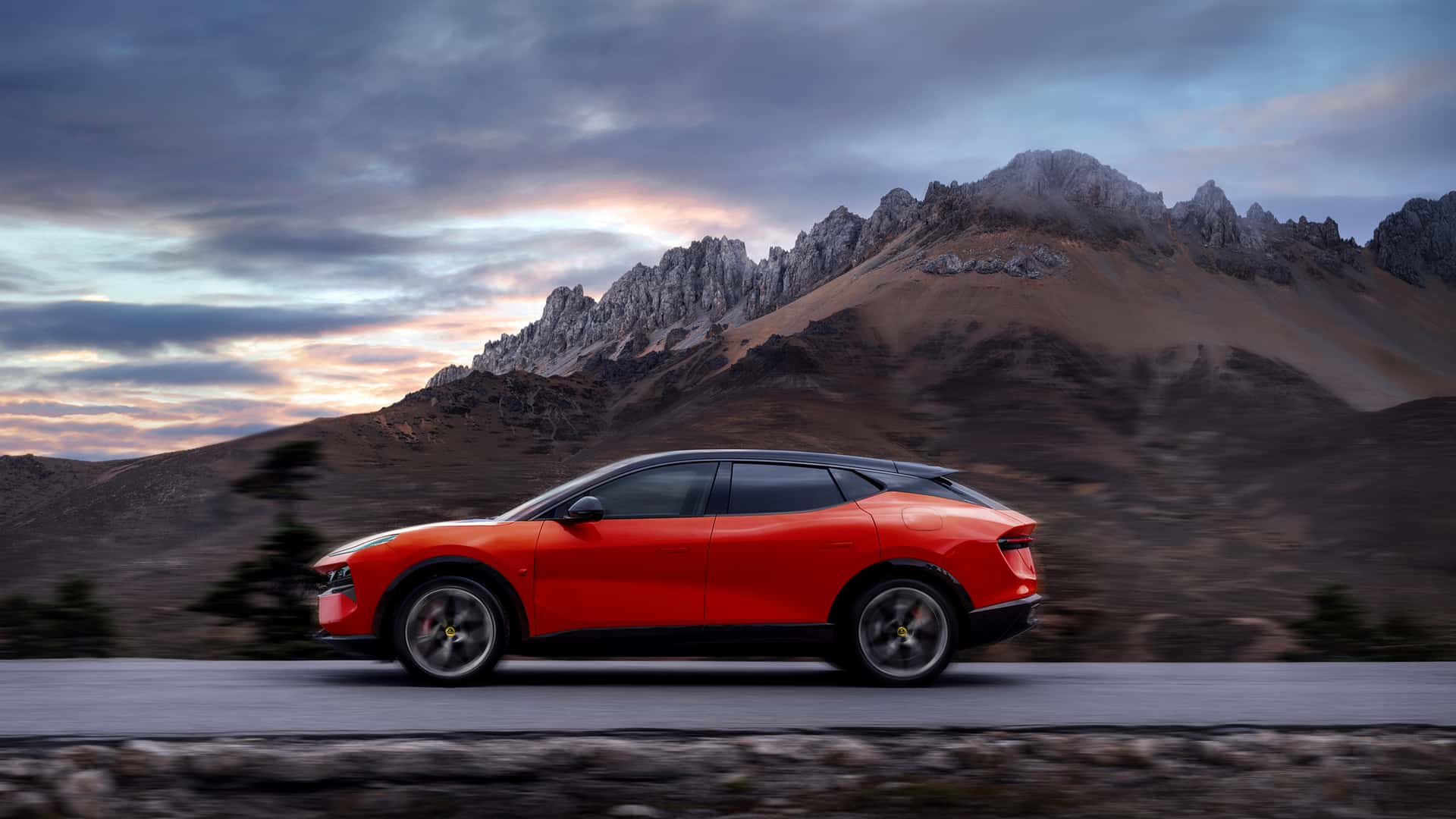 Lotus bringt mit 952 PS starkem Hybrid frischen Wind auf den europäischen Markt