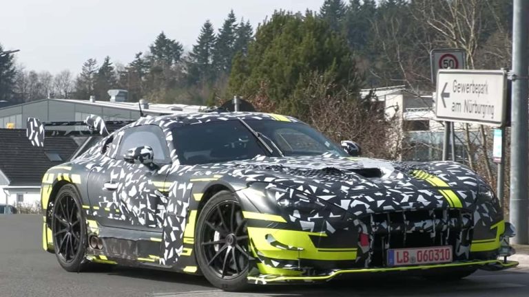 Mercedes-AMG lâche sa Black Series sur route