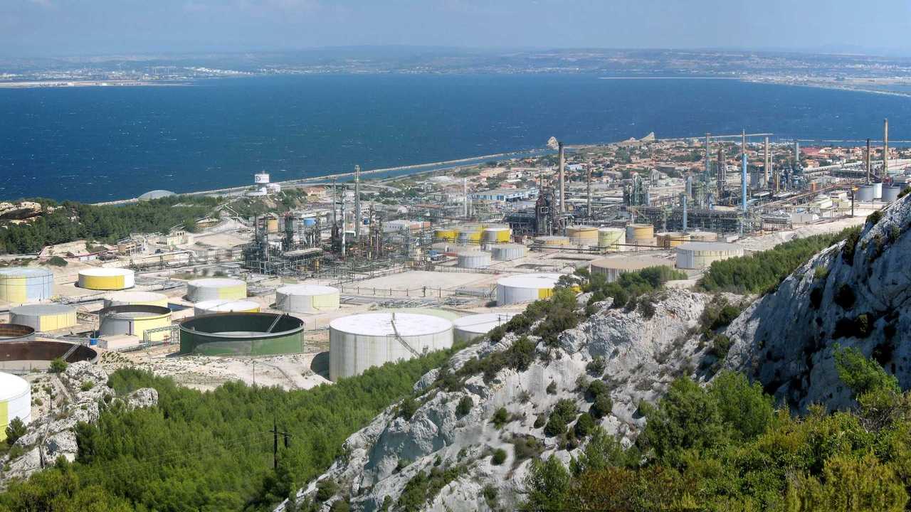 L'IEA libère 400 millions de barils : une réponse audacieuse