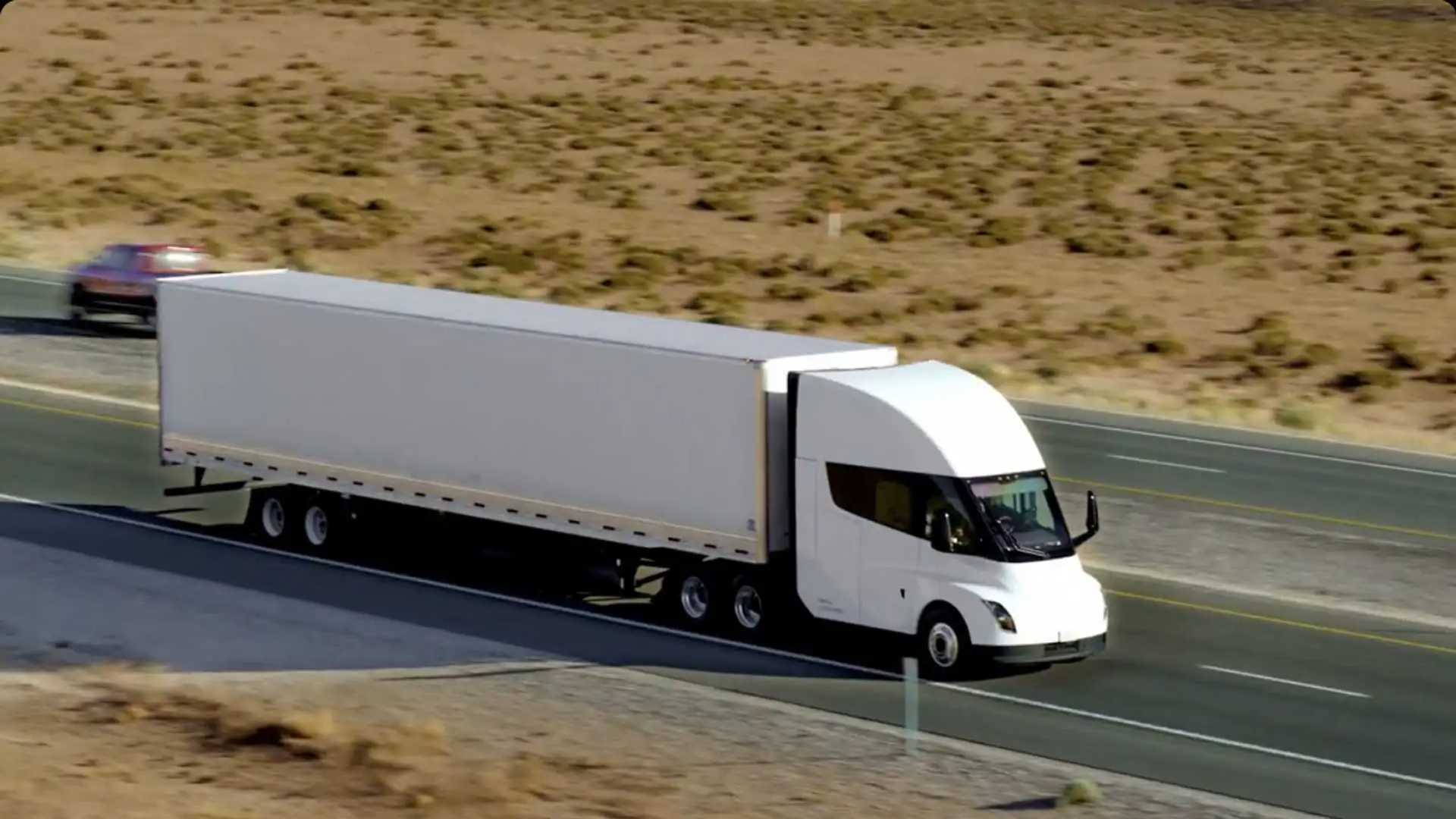 أول محطة شحن عامة لـ Tesla Semi تخيب الآمال في وعود القوة