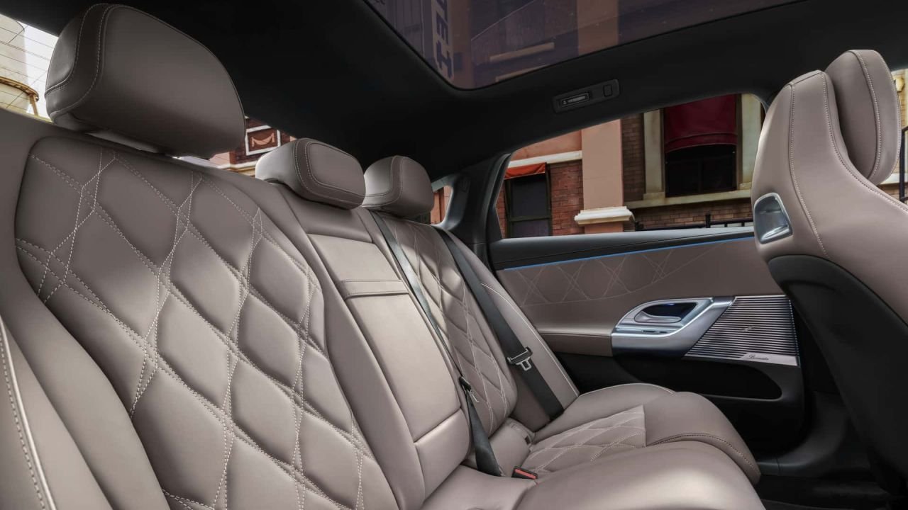 Mercedes lanza su C-Class el&eacute;ctrico con 482 hp