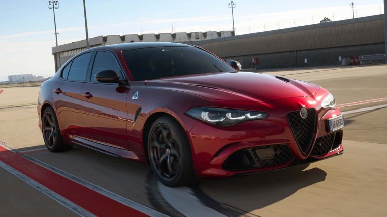 Alfa Romeo prépare Giulia et Stelvio sans bascule brutale vers l’électrique