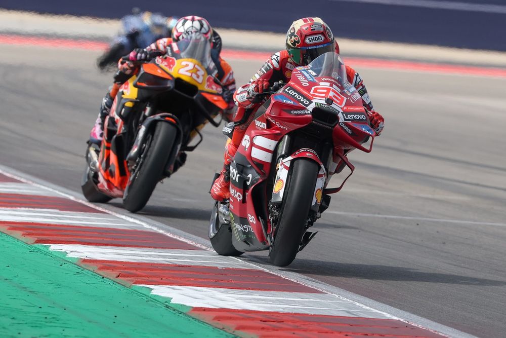 Bastianini setzt sich in Austin trotz Widrigkeiten durch