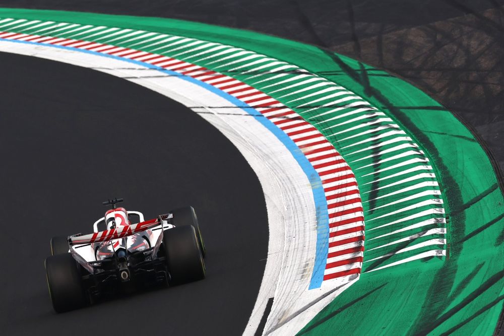 Selon Esteban Ocon, les interruptions de course l'ont privé d'un top 6 aussi bien en Chine qu'au Japon.