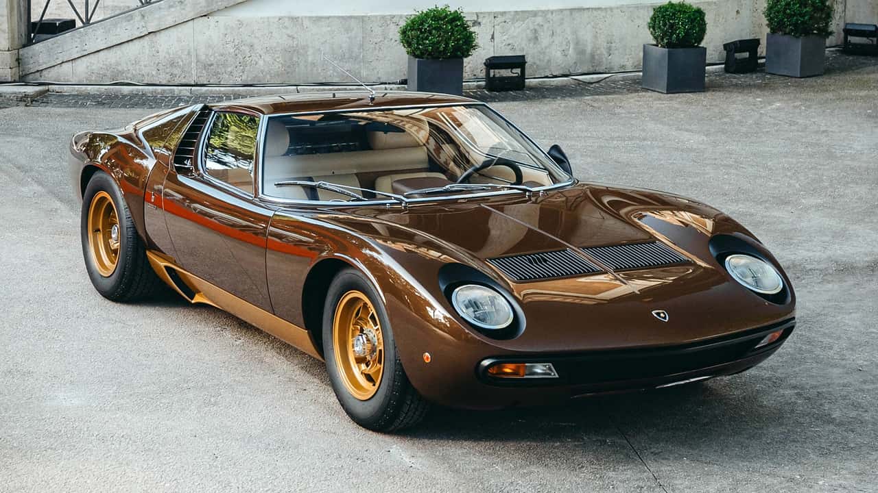 Lamborghini expose une Miura SV restaurée au plus près de l’origine