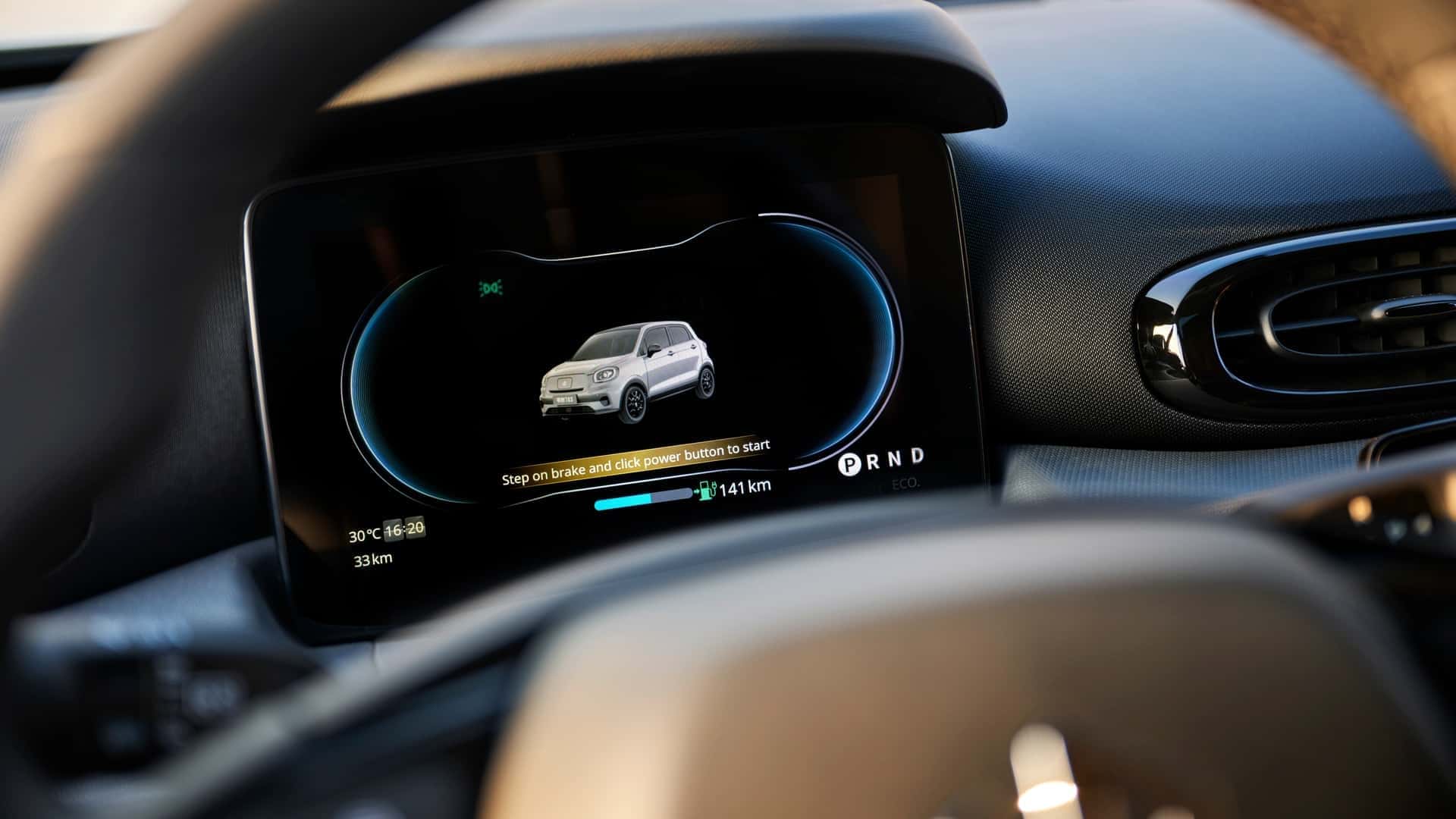 Leapmotor T03 acerta na cabine, sem luxo