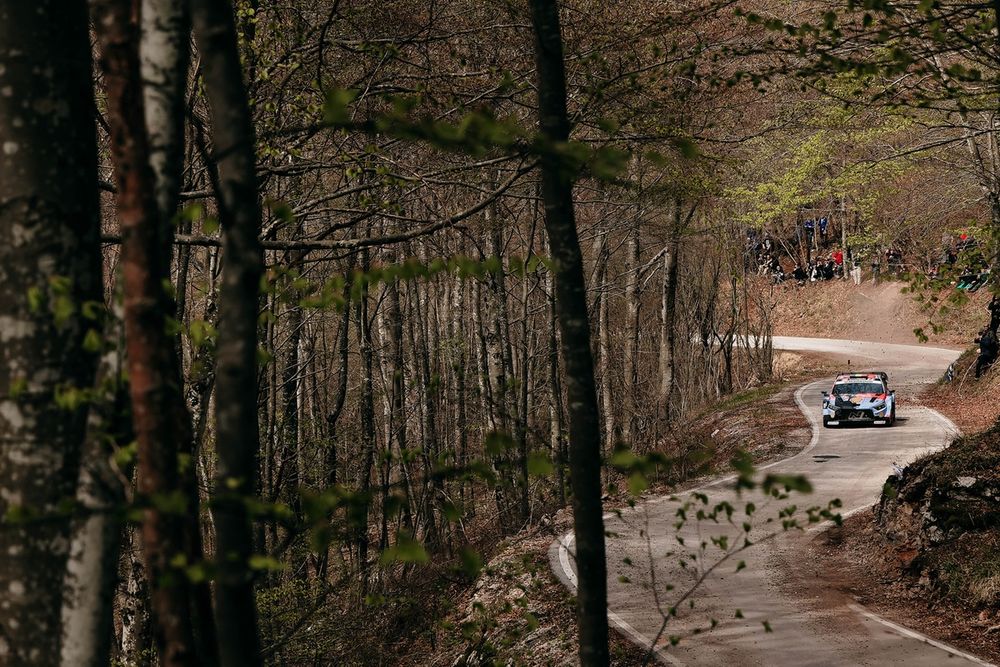Четыре поворота: Фурмо и Нёвиль в борьбе