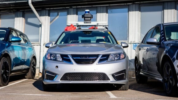 Voiture autonome, moteur dans la roue, les prototypes NEVS sur base de Saab 9-3 travaillaient sur les mêmes solutions que de nombreux constructeurs.  © Klaravik