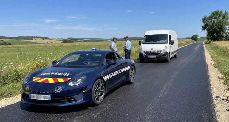Rodéo en camionnette : 60 km de fuite à 160 km/h face à l’Alpine A110