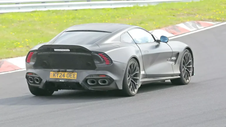 Aston Martin Vanquish : une nouvelle signature sonore en préparation sur le Nürburgring ?