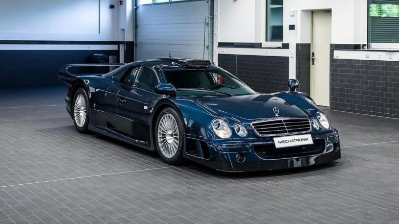 Mercedes CLK GTR : la seule usine sortie en bleu nuit