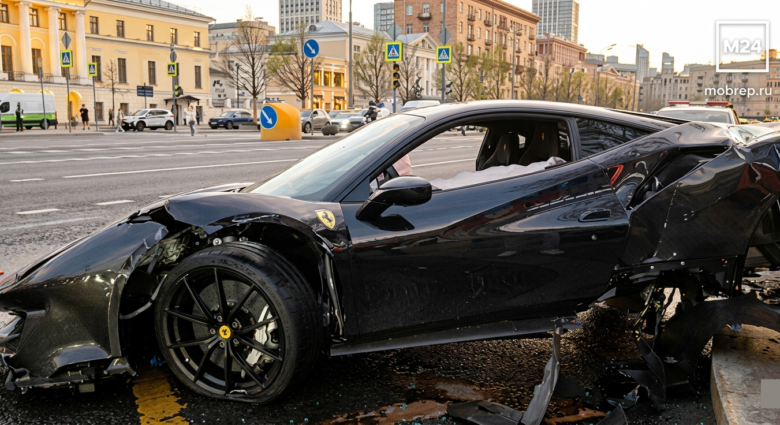 Navai : sa Ferrari 488 Pista finit en miettes à Moscou