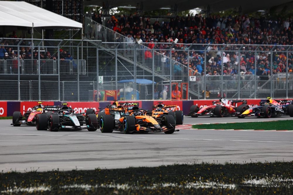 Antonelli wint regenachtig GP Canada na titanenduel met Verstappen en Hamilton image 2