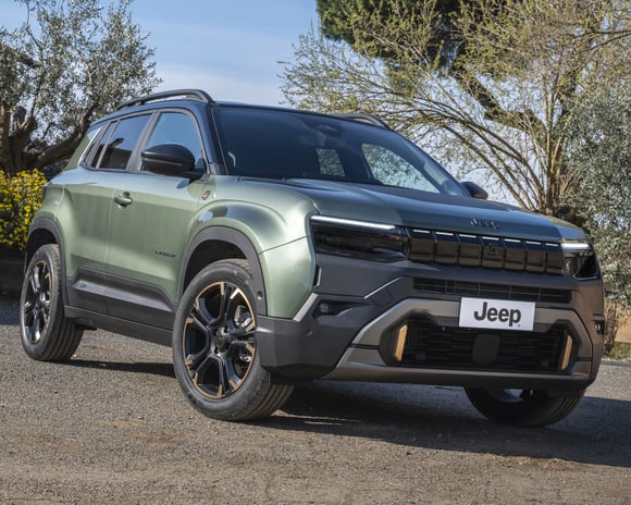 Le Jeep Avenger passe par la case restylage.