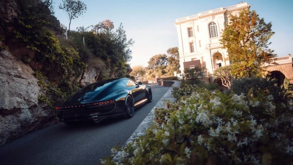 Avec ses larges prises d'airs et ses ailes marquées, la Brabus Bodo ne manque pas de prestance. © Brabus