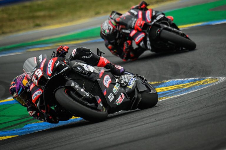 MotoGP : Aprilia fixe sa règle d’or pour le duel Bezzecchi-Martín