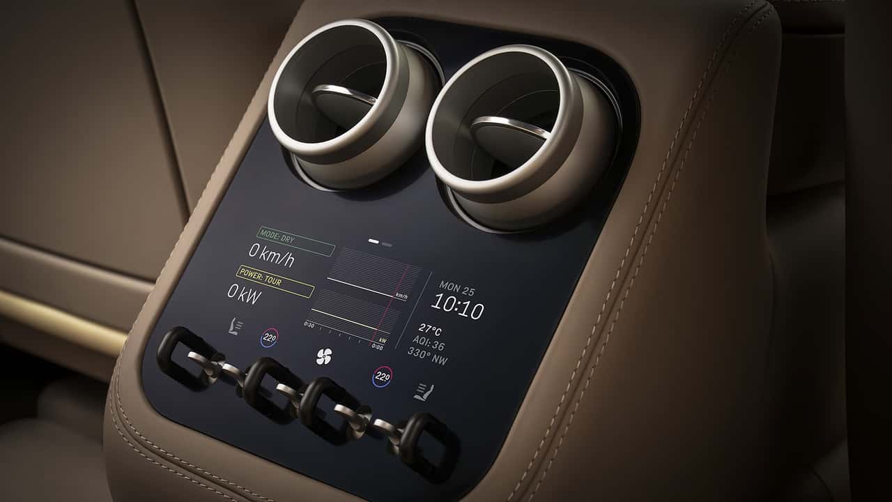Ferrari Luce: Hightech-Luxus im ersten F&uuml;nfsitzer-Elektroauto image 7