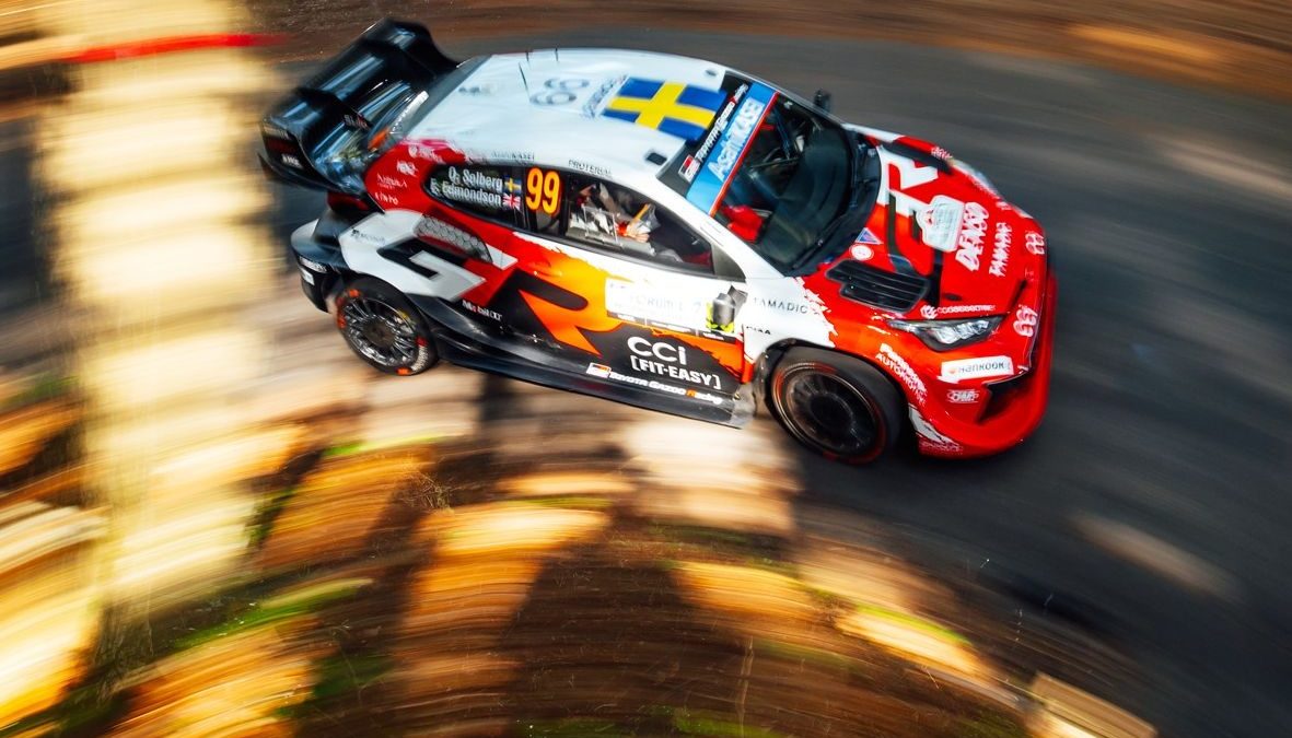 Rallye du Japon : Solberg, trop gourmand, quitte la piste et relance Evans