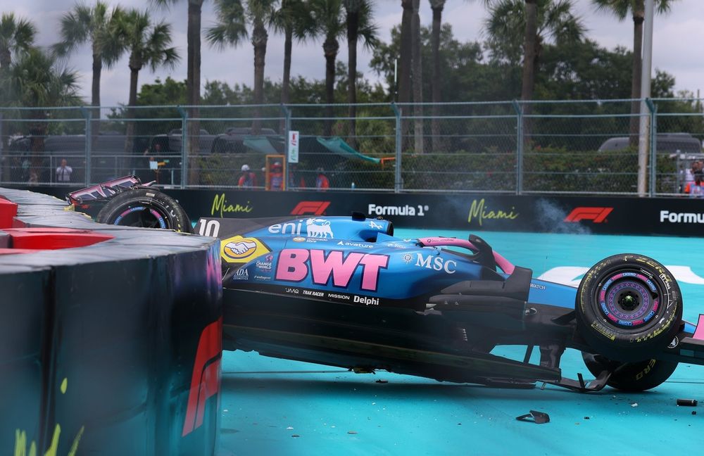 Gasly rollover in Miami as Lawson cleared after gearbox failure