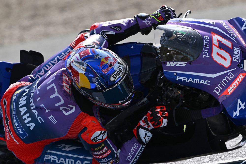 Toprak Razgatlioglu walczy z nową Yamahą w MotoGP. "Motocykl na razie mu nie pozwala"