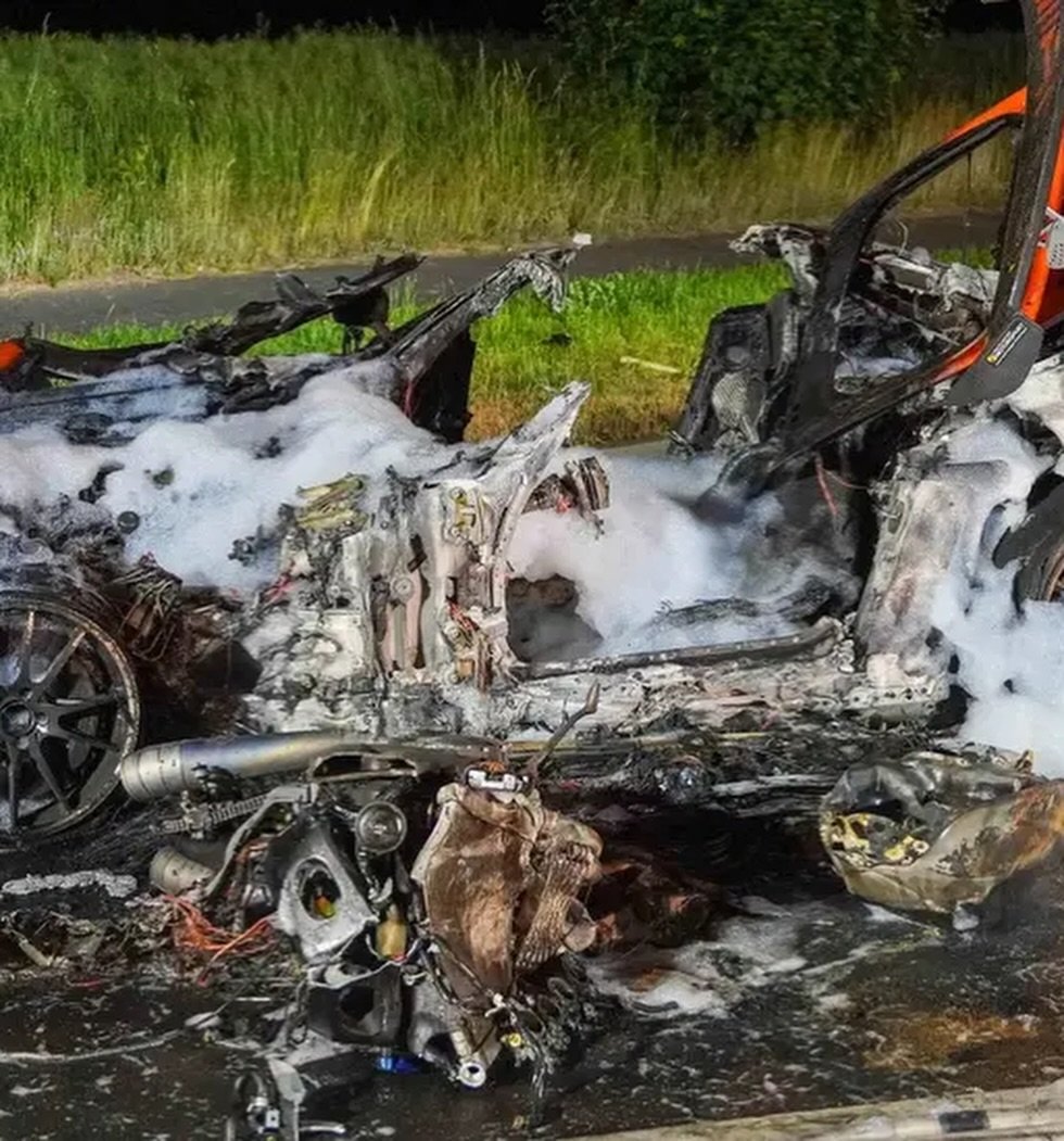 Germania: tragico incidente tra Mercedes-AMG GT R e moto, un morto image 2