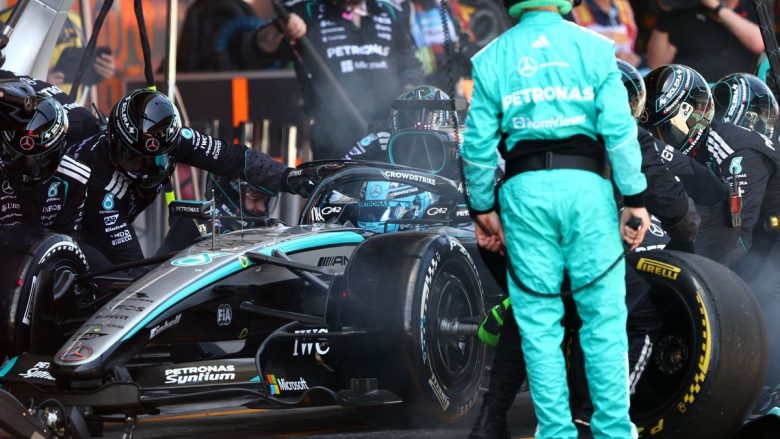 F1 : Une erreur d’outillage Mercedes coûte cher à George Russell à Barcelone