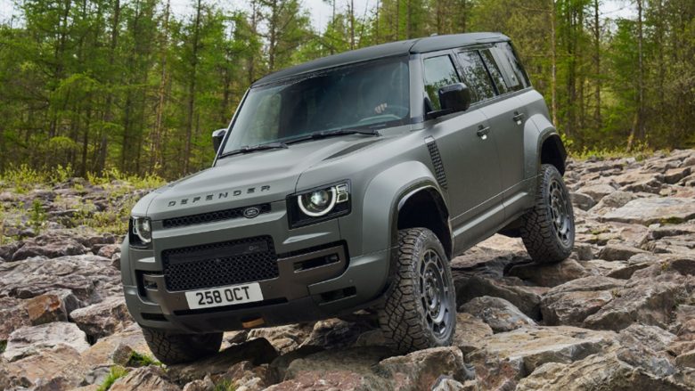 Land Rover : le Defender et l’Evoque s’ouvrent à l’hybride, pas au tout électrique