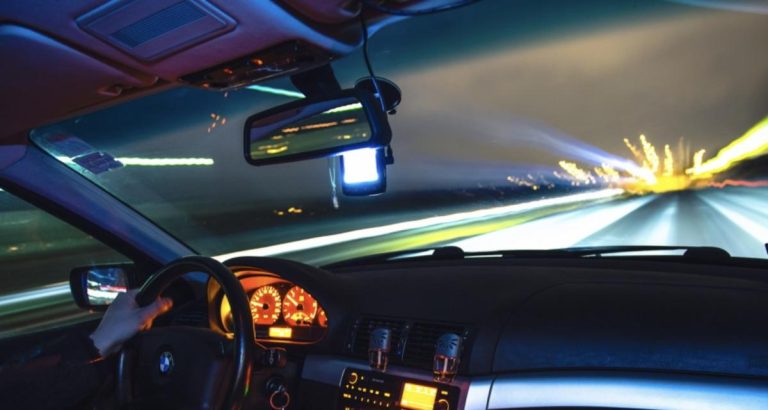 Vitesse au volant : les limitations font économiser des milliards