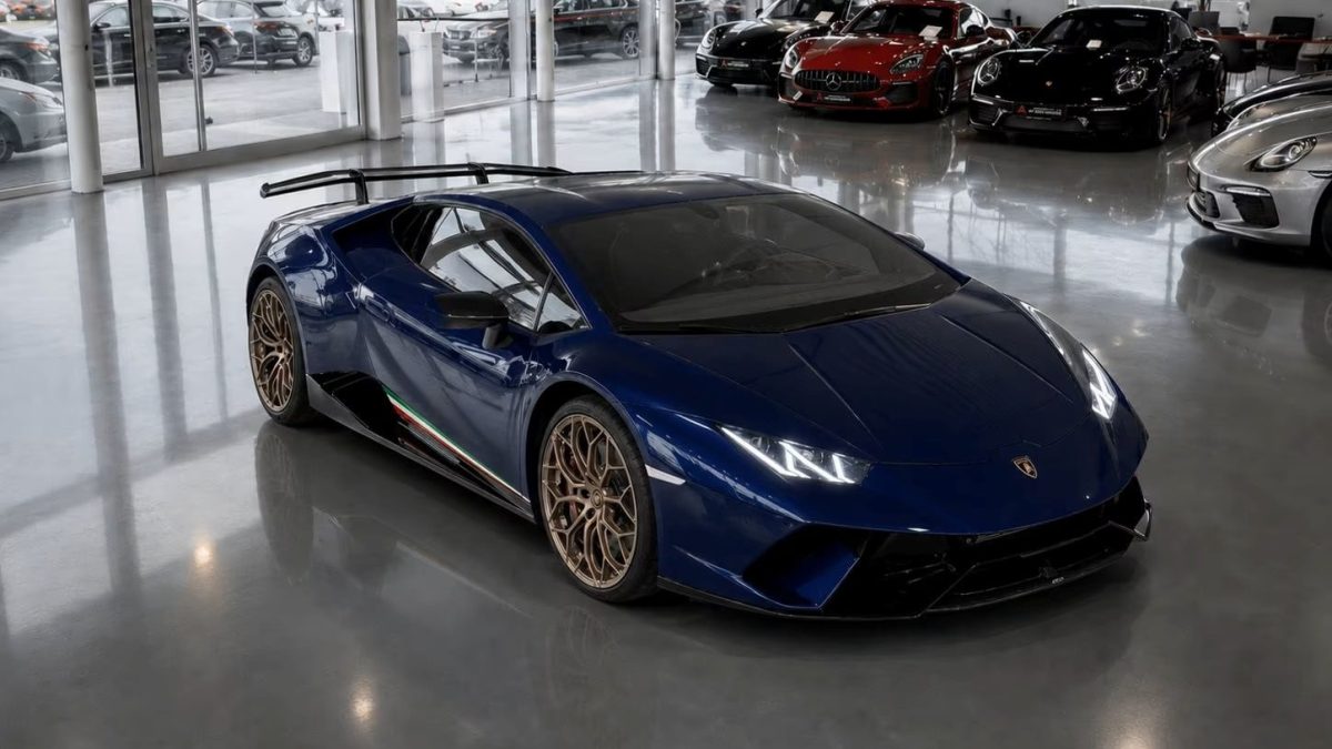 Supercars : ces propriétaires qui défient la décote en roulant !