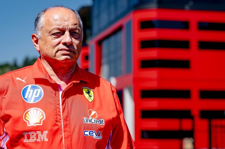 Ferrari et le plafond budgétaire : Vasseur répond sèchement aux accusations de Wolff