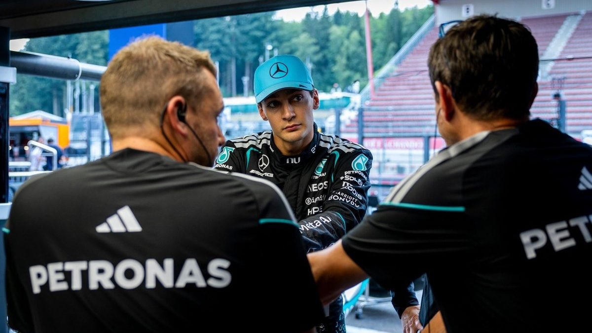 F1 : Mercedes W17, un mystère de vitesse qui hante Russell